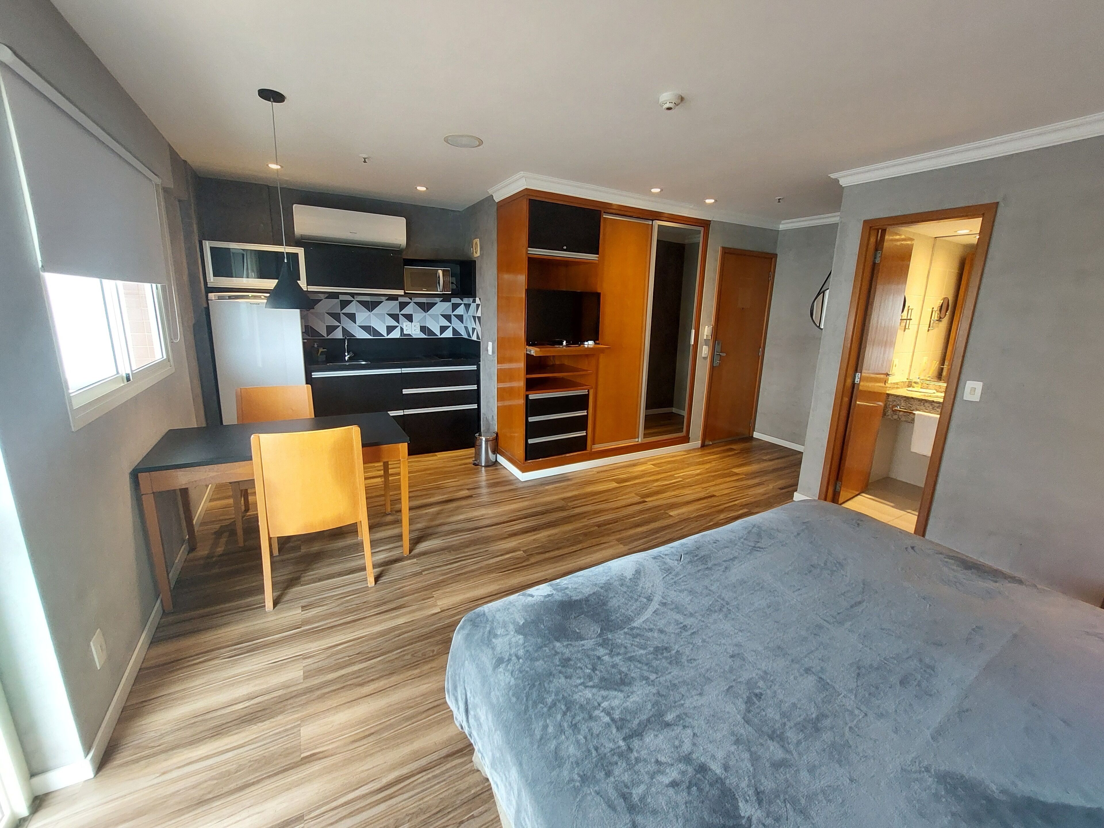Superior Suite | 1 bedroom, in-room safe, blackout drapes, iron/ironing board