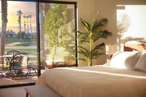 3 bedrooms, iron/ironing board, free WiFi, bed sheets - The Fairway Haven by Roav Retreats (Palm Desert)