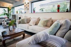 TV - Villa Vincenzo - Carini ,Sicily (Carini)