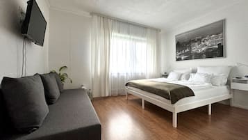 2 slaapkamers, een strijkplank/strijkijzer, gratis wifi, beddengoed