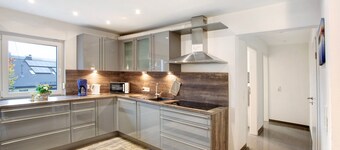 Apartment 'Lausebuche Im Sauerland' with Mountain View, Private Terrace and Wi-Fi