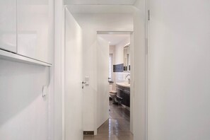 Interior - Apartment 'Lausebuche Im Sauerland' with Mountain View, Private Terrace and Wi-Fi (Lennestadt / Elspe)