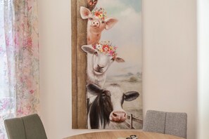 Interior - Apartment 'Hubert' with Mountain View, Balcony and Wi-Fi (Garmisch-Partenkirchen)