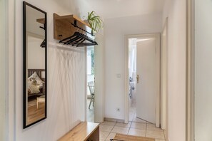 Interior - Apartment 'Hubert' with Mountain View, Balcony and Wi-Fi (Garmisch-Partenkirchen)