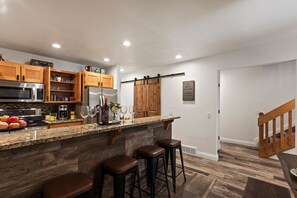 Fridge, microwave, oven, stovetop - Holiday Getaway - Centrally Located Park City Townhome with Private Hot Tub + Quail Meadows 23 (LT) (Park City)