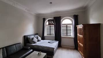 1 Schlafzimmer, Bügeleisen/Bügelbrett, Bettwäsche