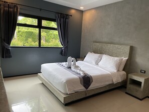 Familjesvit | Värdeförvaringsskåp på rummet, gratis wi-fi och sängkläder