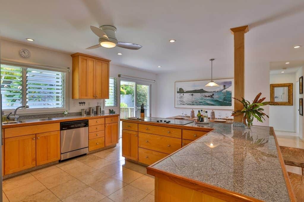 Beautiful 4 Bed 3 Bath-Kailua-Endless Summer 