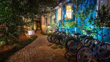 Enceinte de lâhĂ©bergement