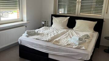 7 Schlafzimmer, WLAN, Bettwäsche