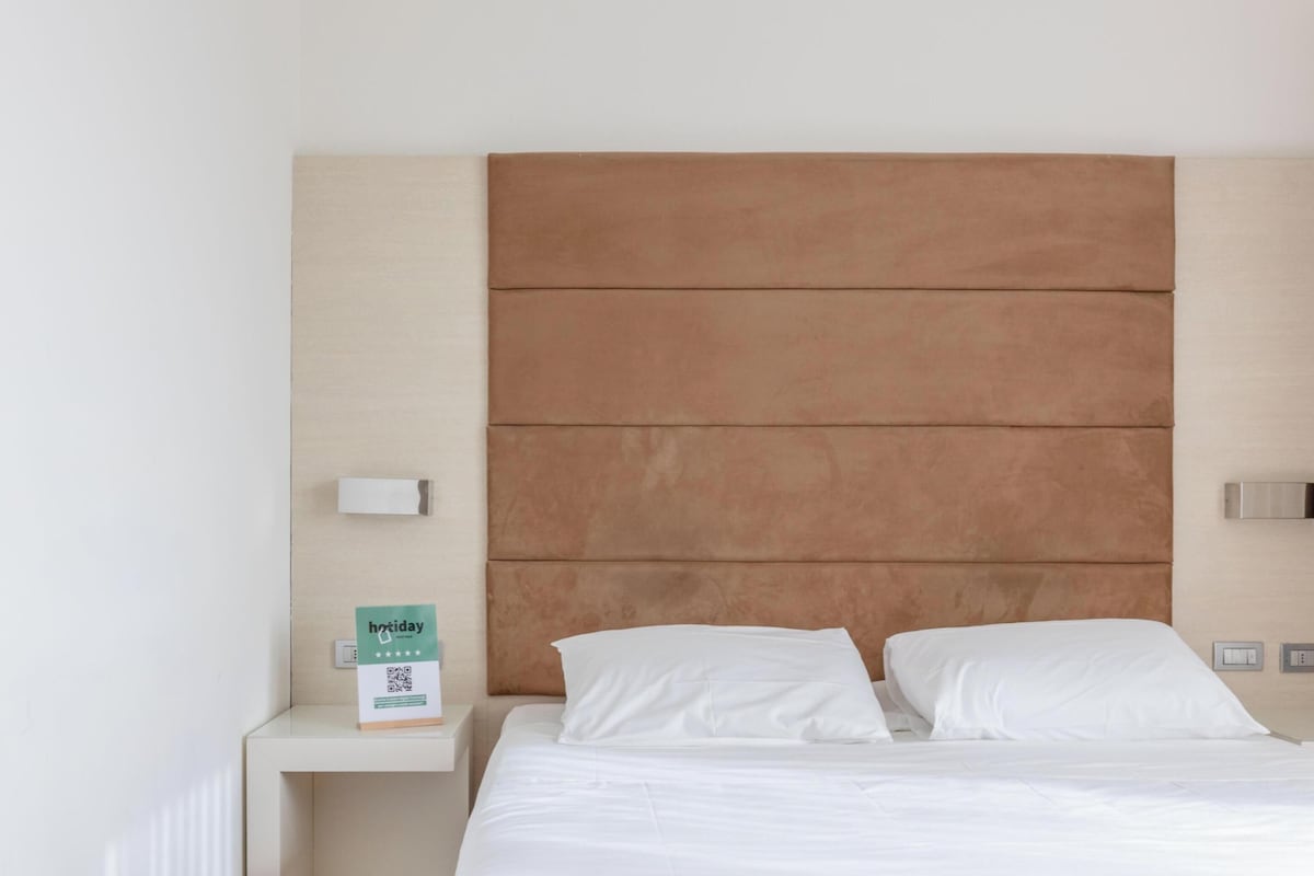 Comfort Room | 1 bilik tidur, bar mini, peti besi dalam bilik, meja 