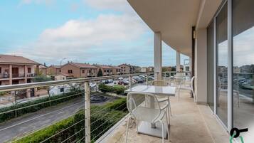 Standard Apartment | Balcony