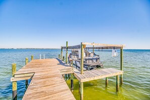 Marina - Gorgeous Waterfront Home w/ Private Pool & Pier on Pensacola Beach! (Pensacola Beach)