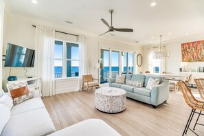 Una televisión, un reproductor de DVD