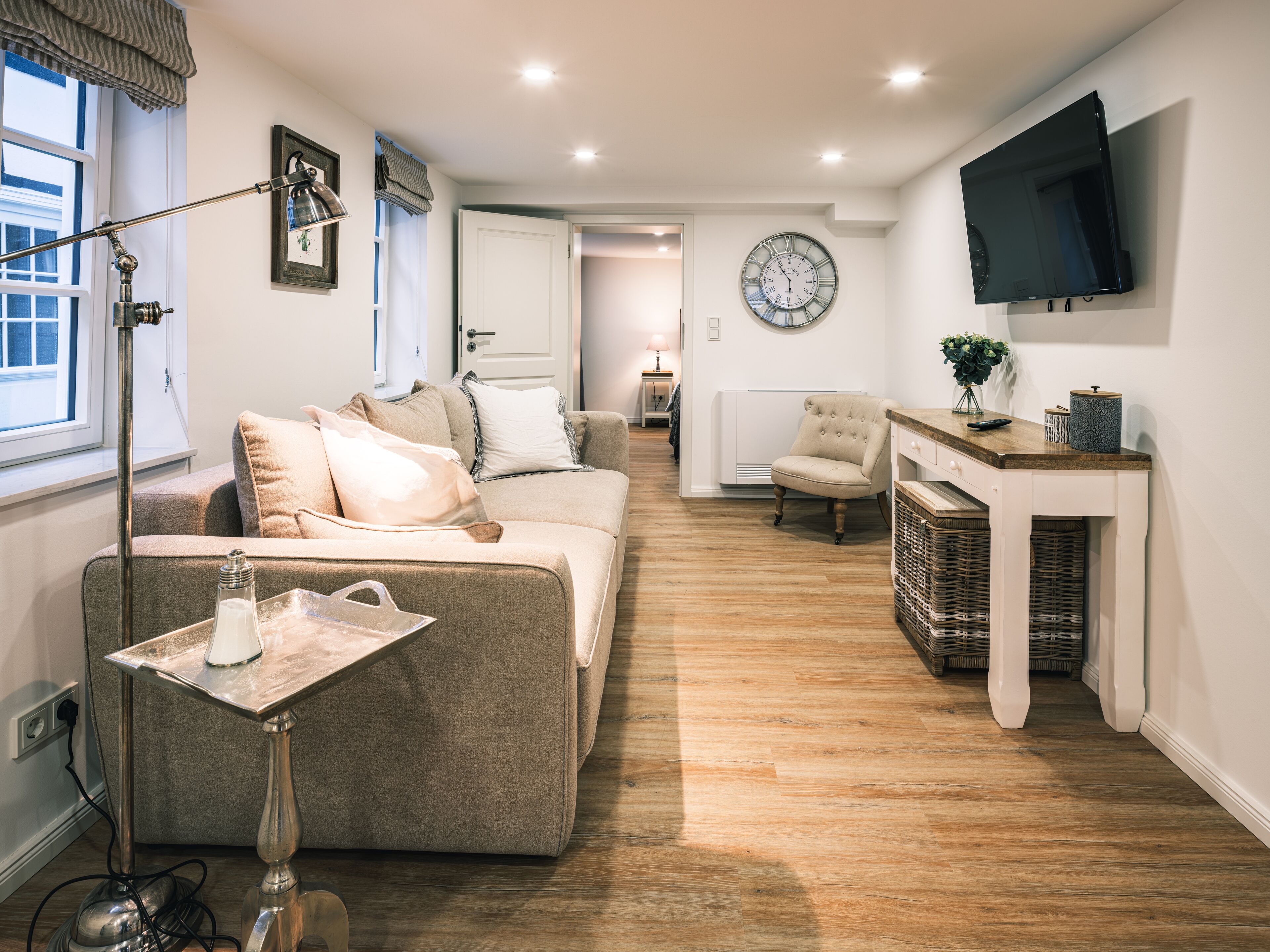 Apartment | Wohnbereich | Flachbildfernseher