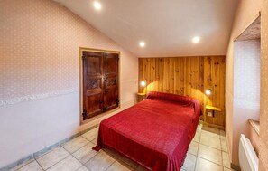 3 bedrooms