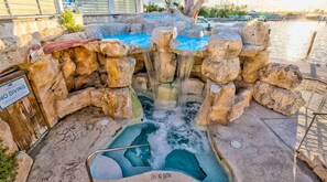 Outdoor pool, a heated pool - Mariners Club 316 Oceanfront Condo, Private Gym, Epic Amenities, Pickleball (Key Largo)