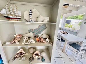 Dining - Fantastic Private Tropical Villa in Palm Beach (Noord)