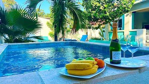 Pool - Fantastic Private Tropical Villa in Palm Beach (Noord)