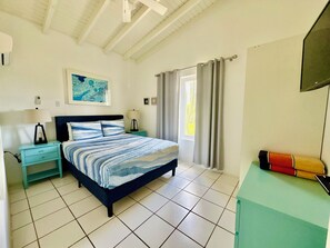 3 chambres, coffres-forts dans les chambres, bureau