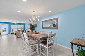 Apartment, 2 Schlafzimmer | Speisen