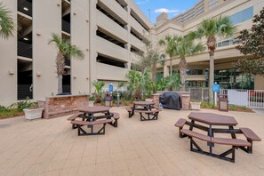Outdoor dining - Emerald Beach 2325 - Condo with Awesome Views (Panama City Beach)