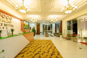 Reception - BomBo Dalat Hotel (Da Lat)