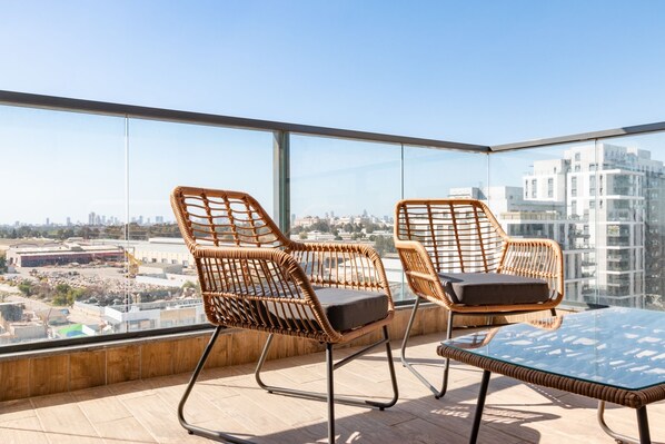Balcony - Luxury APT 3 BR New Tower Parking (Or Yehuda)