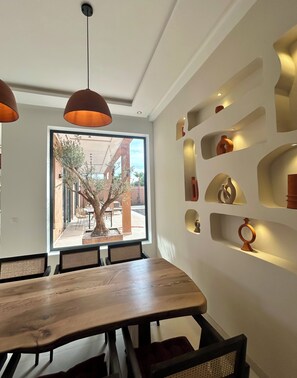Dining - Villa Contemporaine au Cœur de Marrakech Avec Piscine Chauffée (Marrakech)