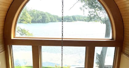 Private Island Lake House Near Casinos