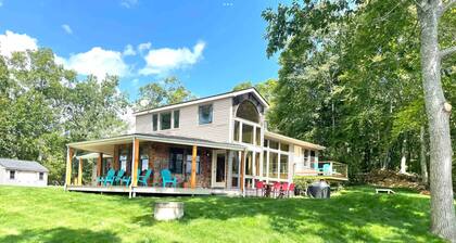 Private Island Lake House Near Casinos