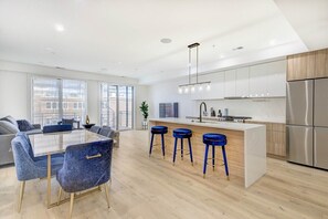 Interior - Capitol View 3 Penthouse with Rooftop (Washington)