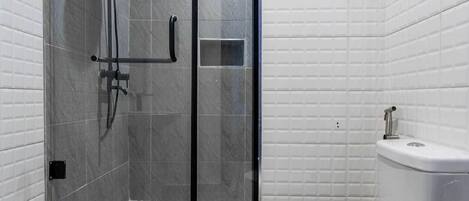 Handdoeken, zeep, shampoo, toiletpapier