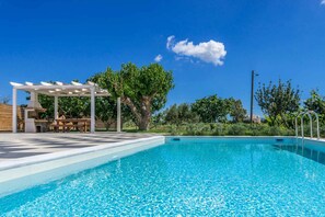 Pool - Villa Vigneto - Two Bedroom Villa, Sleeps 5 (Ionian Islands)