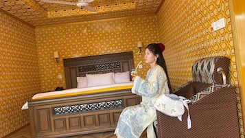 Premium bedding, desk, free WiFi, bed sheets