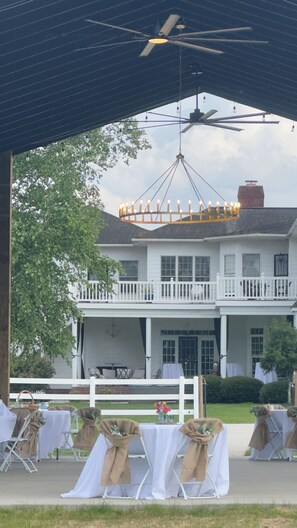 Servei de restauració a l'aire lliure