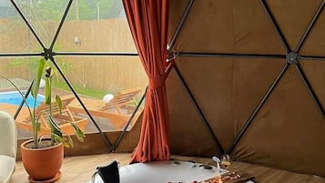 LAHZA 2 | Free WiFi, bed sheets
