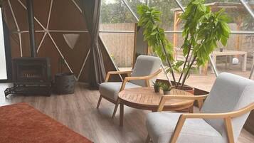 LAHZA 1 | Area keluarga | Perapian