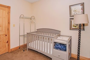 6 bedrooms, iron/ironing board, free WiFi, bed sheets - Splashing at the Bluff | Private Indoor Pool, Mountain Views, Arcade! Sleeps 22 (Sevier County)