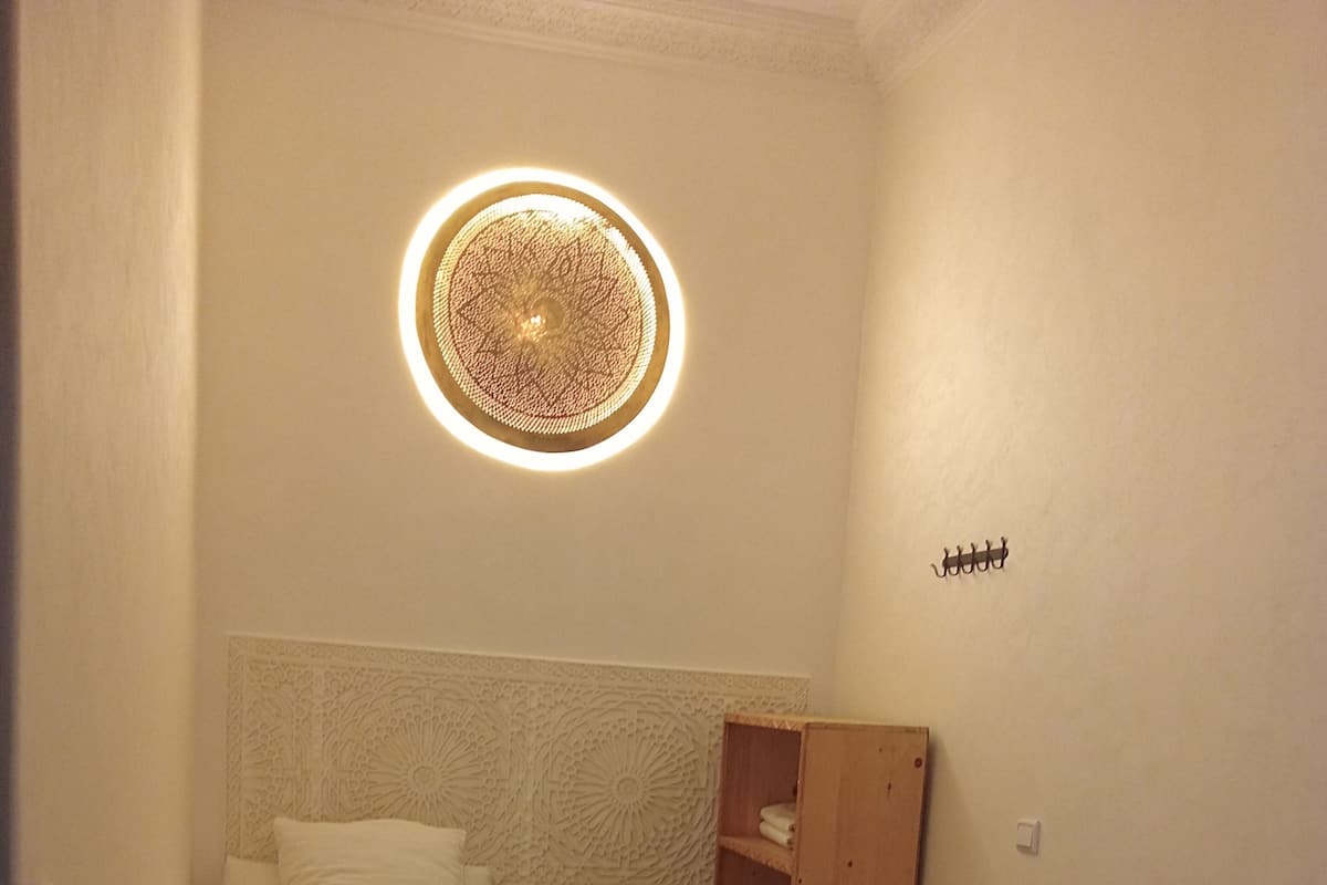 Comfort Room | Premium bedding, in-room safe, iron/ironing board, free WiFi