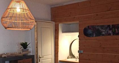 Vogué furnished 2 stars, A Cocoon for 2