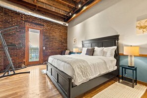 2 dormitorios, escritorio, tabla de planchar con plancha y wifi gratis