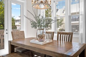 Dining - 2 Golf carts! Heated Pool + Bikes in Prominence (Watersound)