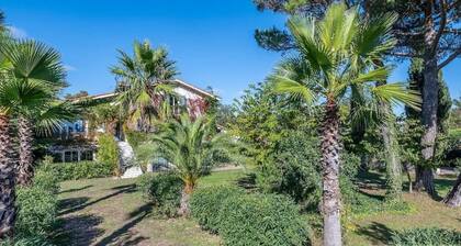 Grand gĂźte Plein Sud 130mÂČ avec piscine proche des plages bustram de Montpellier