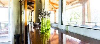 Astali Villa: Cozy Elegant Villa with Pool. 5-minute walk to the beach!