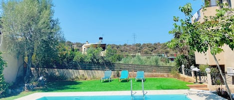 Utomhuspool