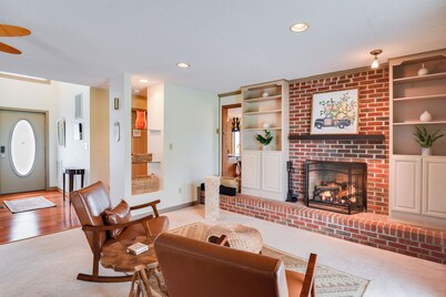 3BR Home w/ Pool & Fireplace – Ideal for Families, Professionals, Extended Stays