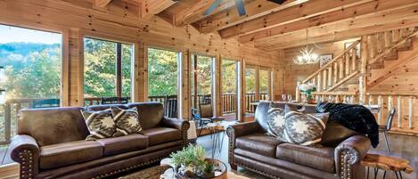 Smart-TV, Kamin, Videospiele