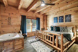 3 bedrooms, in-room safe, iron/ironing board, free WiFi