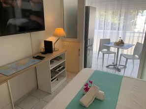 1 Schlafzimmer, Zimmersafe, Schreibtisch, kostenloses WLAN